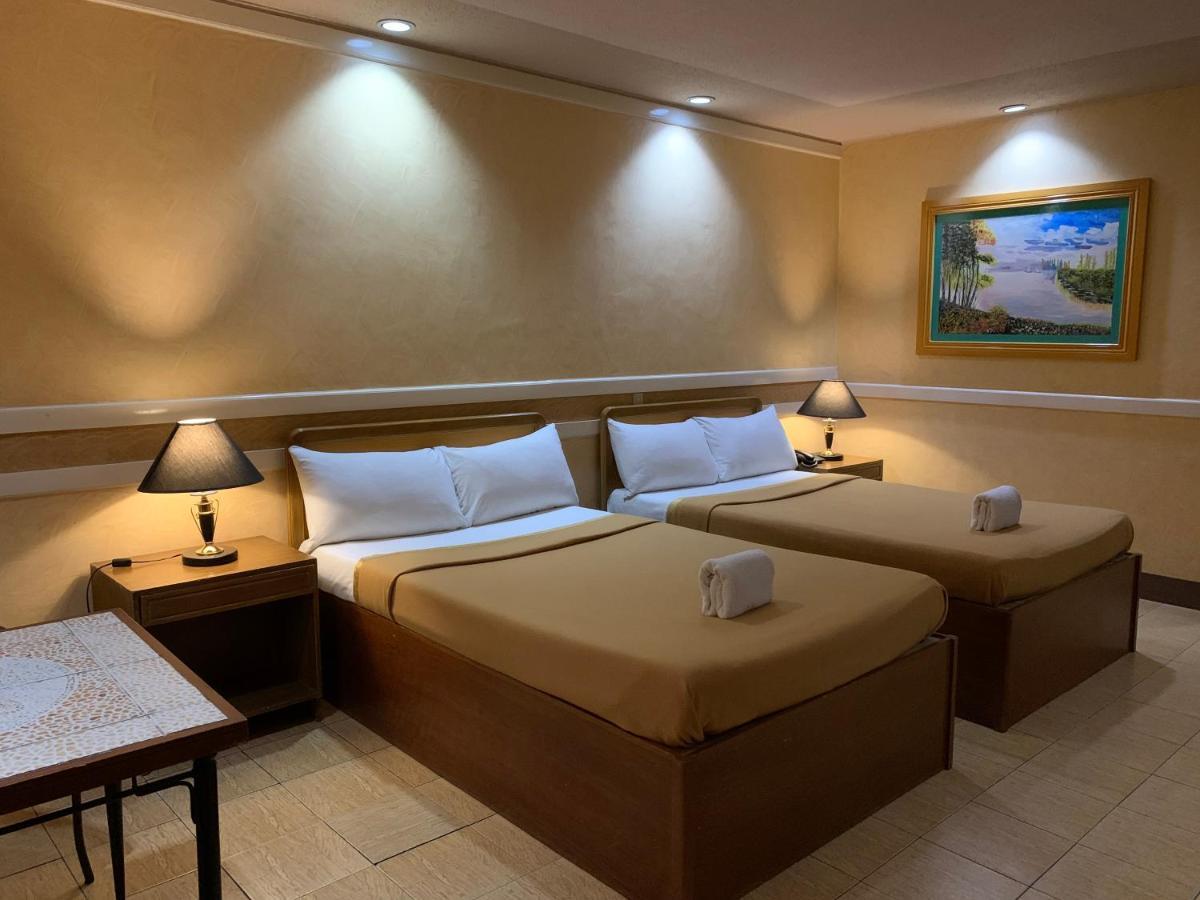 La Maja Rica Hotel Tarlac City Exterior foto